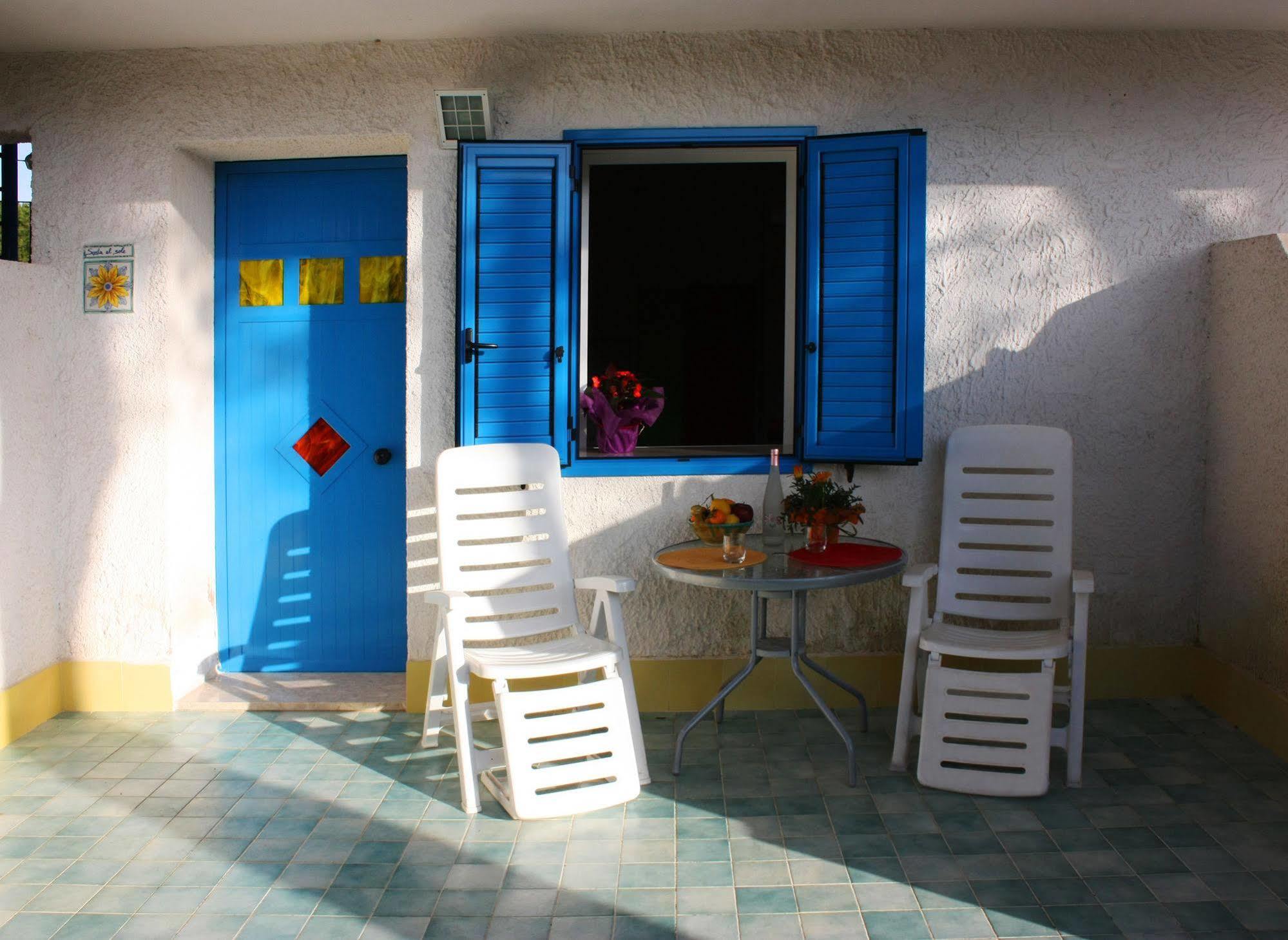 Suite House L'Isola Che Non C'E Фонтане-Бьянке Экстерьер фото